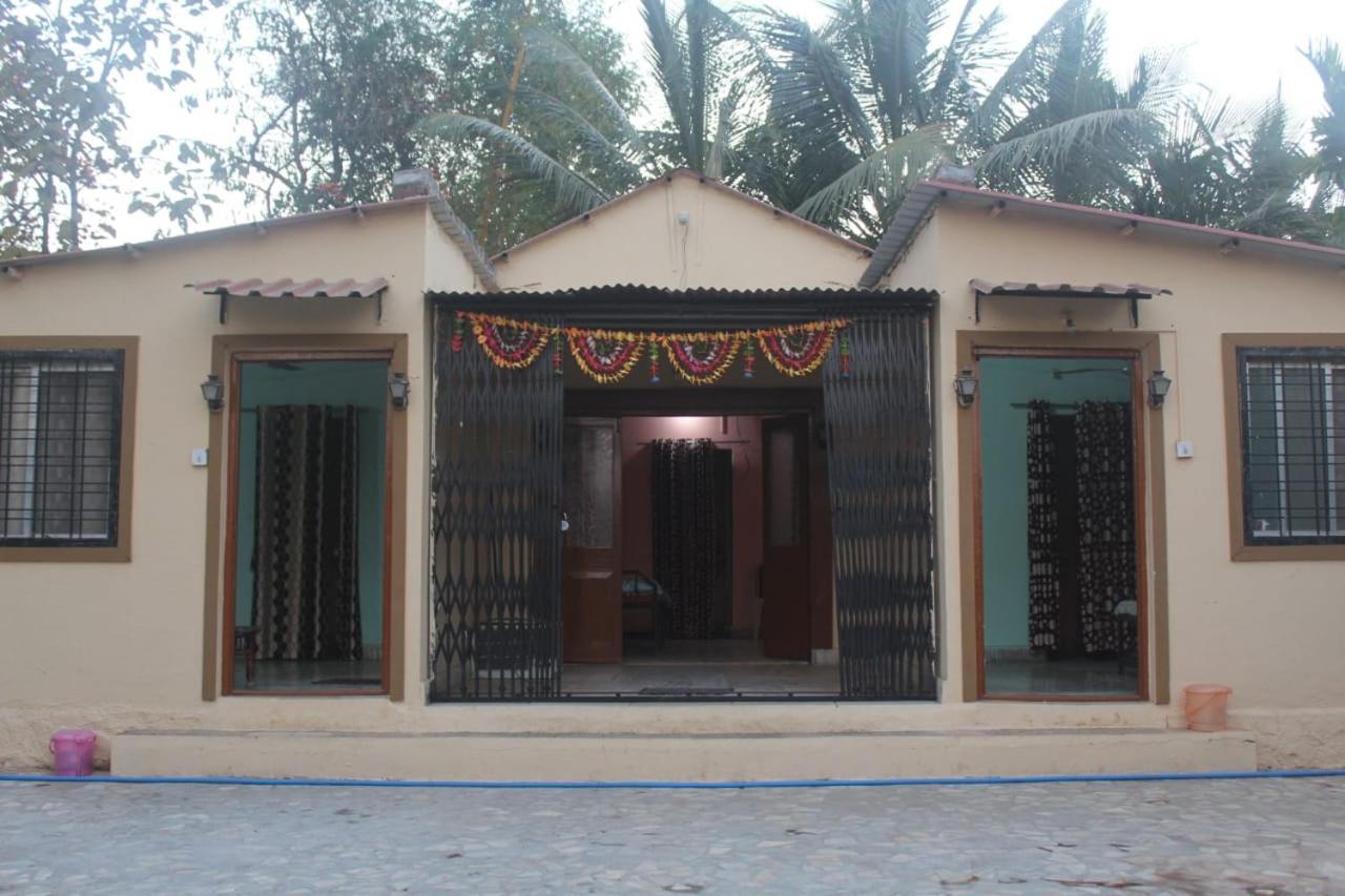 Nisarg Shrushti Farmhouse Otel Pune Dış mekan fotoğraf